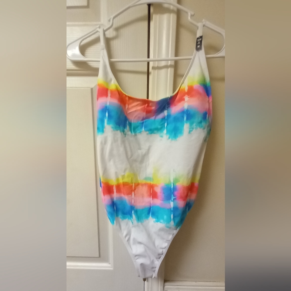 #70 VS Pink 1 Piece Bathing Suit 🩱🌞